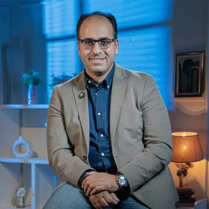 Dr. Mahmoud El-Naggar